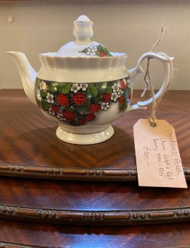 Chodziez Polish china tea pot